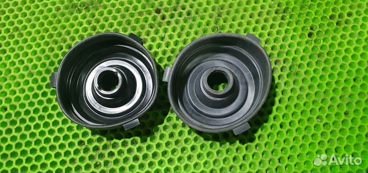 Крышка блока фары резиновая Лада Гранта