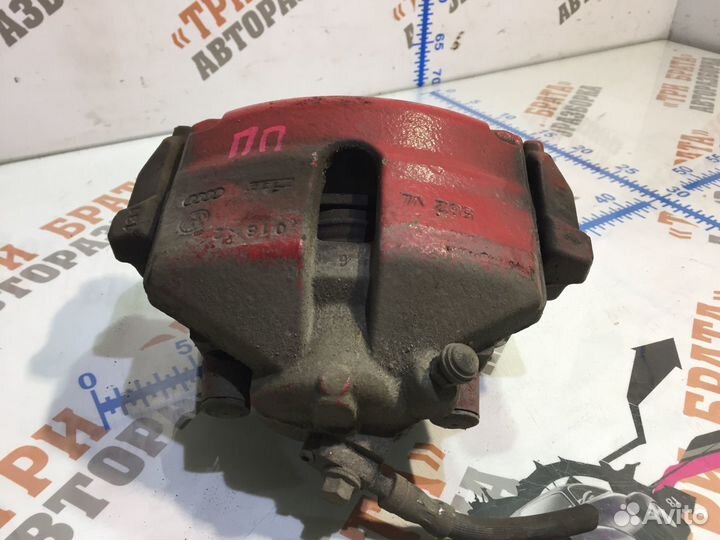 Фольксваген Passat CC Суппорт передний Прав