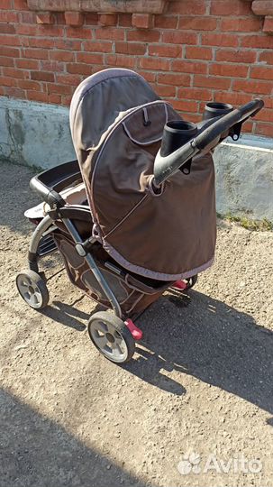 Прогулочная коляска