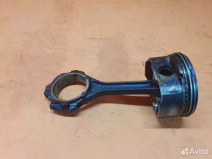 Поршень Infiniti Qx56 JA60 5.6 бензин 2008