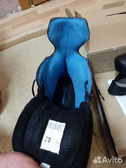 Коньки хоккейные 42 размер