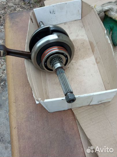 Коленчатый вал для скутера yamaha Majesty 250