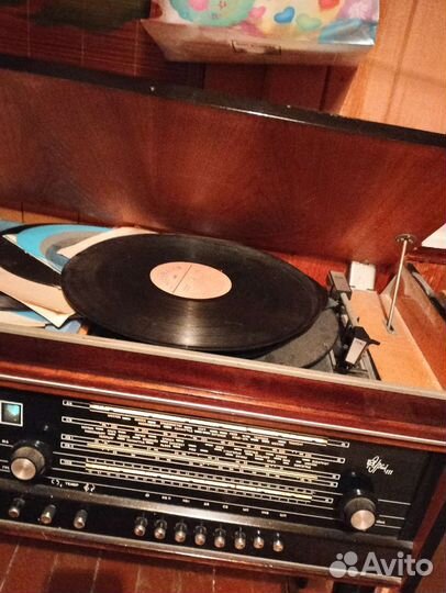 Радиола урал 111