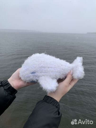 Вязаный кит ручной работы