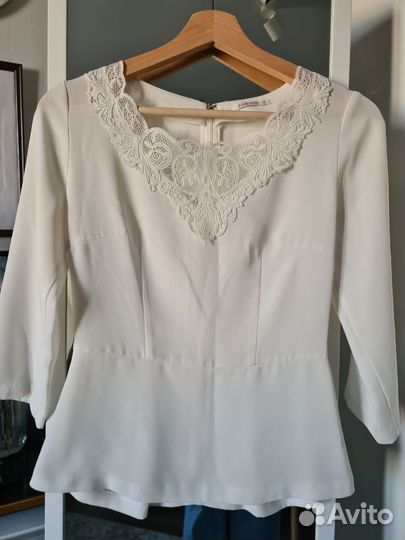 Блузка белая