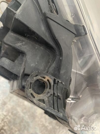 Фара правая Hyundai Solaris 2010-2014 92102-4L000