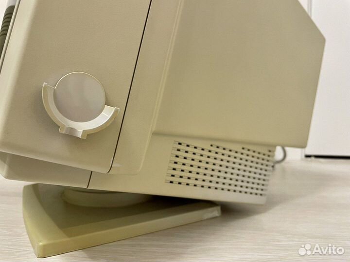 Apple Perfoma Plus Display 14 1993