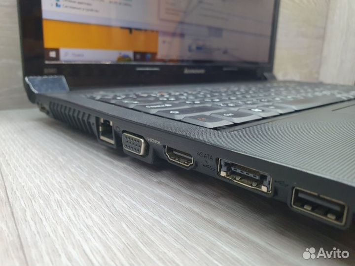 15.6 Ноутбук Lenovo B560 на Intel Core i3 -370m