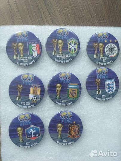 Значки футбол, хоккей