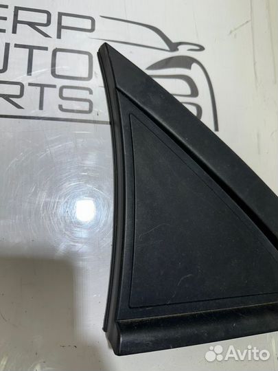 Накладка на стойку левая Kia Rio 2 JB G4EE 2011