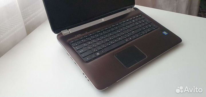 В металле HP pavilion DV7 i7/8Gb RAM/ SSD 240