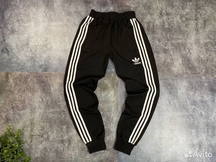 Спортивный костюм Adidas