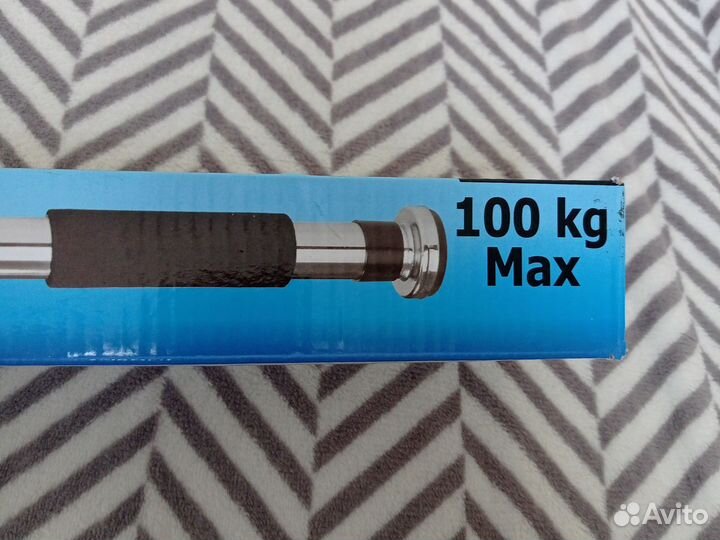 Перекладина для подтягивания в дверном проеме