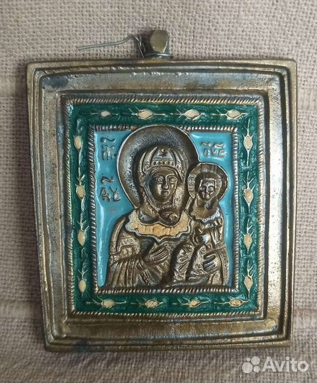 Литые иконы с цветными эмалями