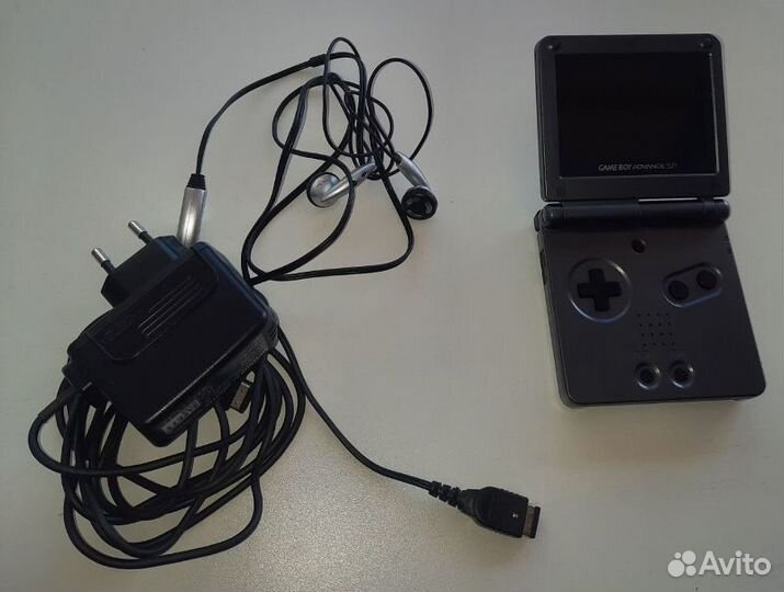 Gameboy Advance SP (AGS-101) + 85 картриджей
