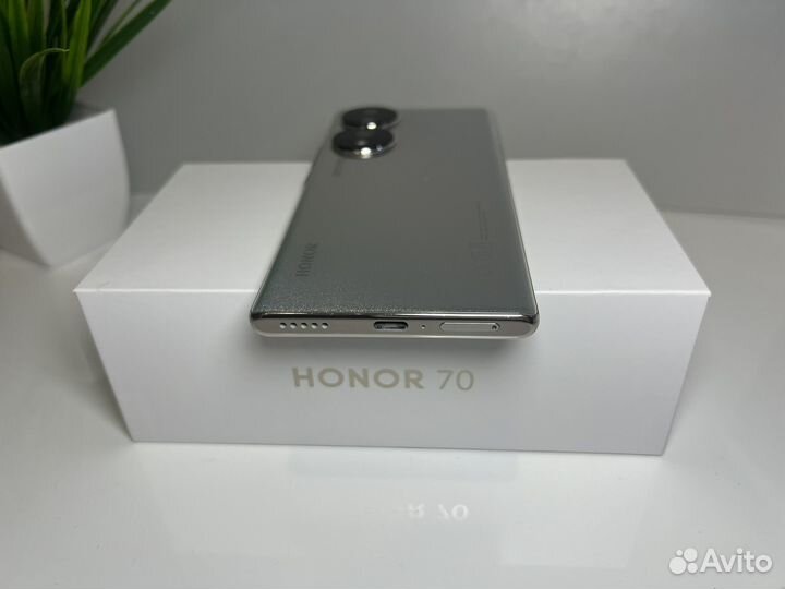 HONOR 70, 8/256 ГБ