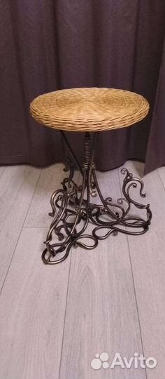 Подставка/табуретка