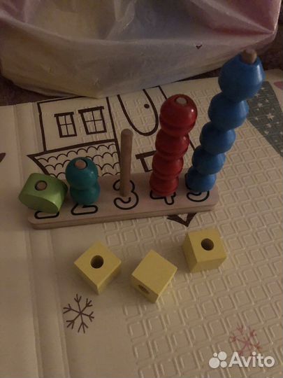 Деревянные развивающие игрушки для малышей