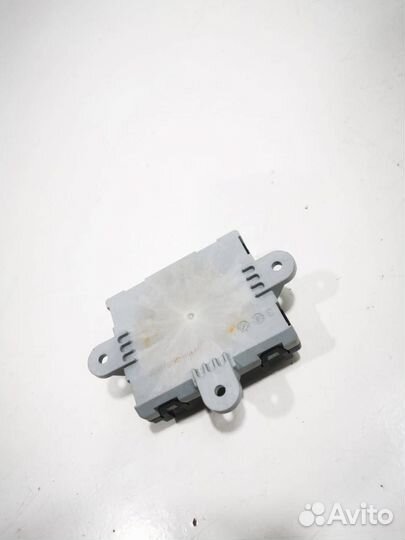 Модуль управления двери передней левой Land Rover