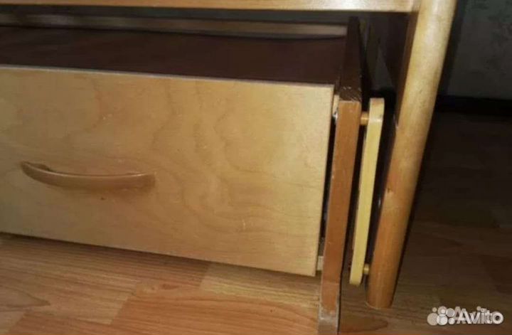 Детская кроватка с поперечным маятником