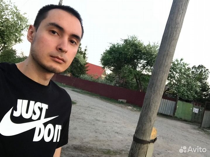 Продавец консультант, сборщик, доставщик карт
