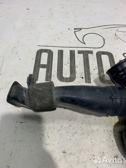 Патрубок воздушного фильтра Nissan Almera Classic