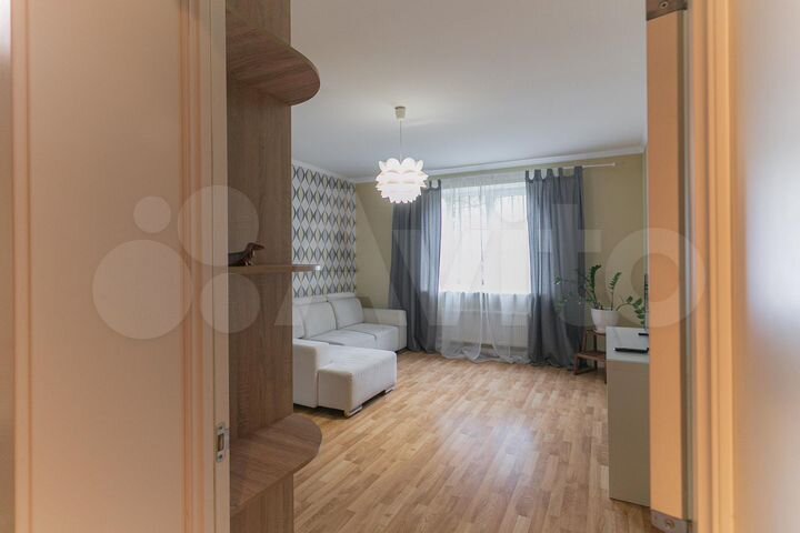 2-к. квартира, 75 м², 1/4 эт.