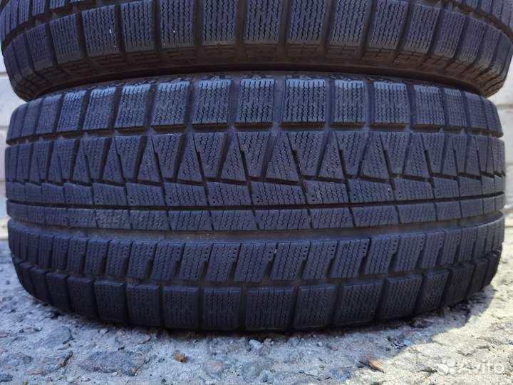 Bridgestone Blizzak Revo GZ 225/55 R17 99T