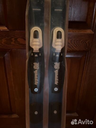 Лыжи беговые классические, палки, ботинки