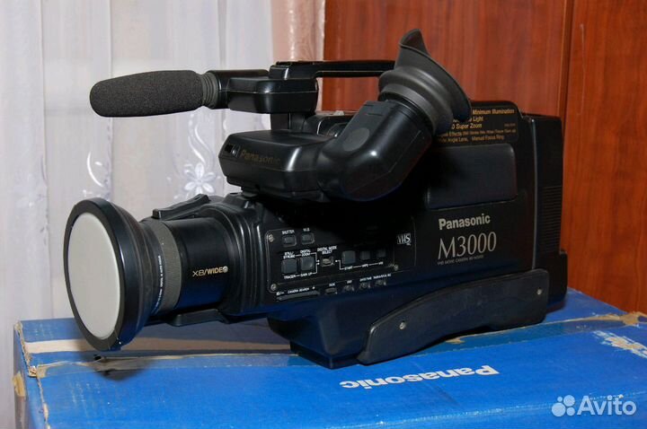 Видеокамера Panasonic M 3000