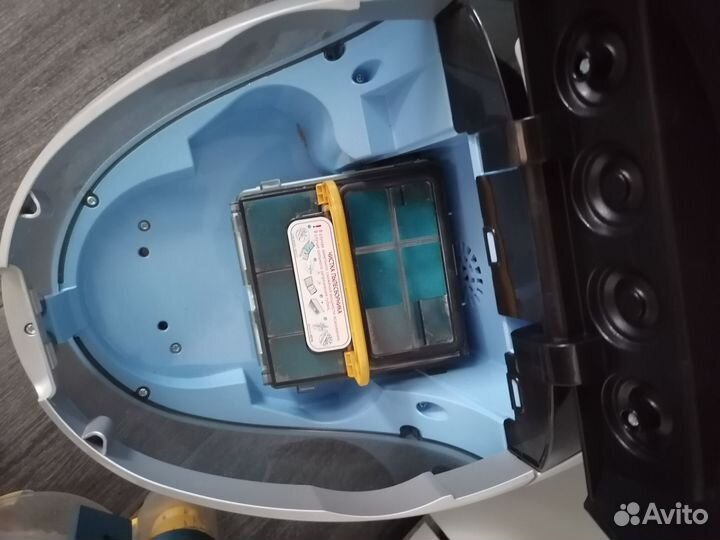 Пылесос с водяным фильтром