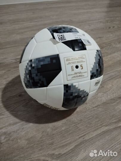 Футбольный мяч Adidas telstar fifa 2018