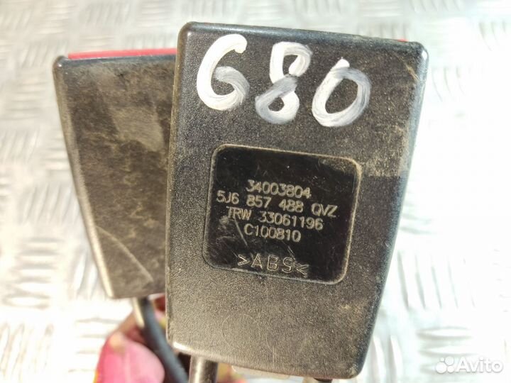 Ответная часть ремня безопасности Skoda Fabia 2007