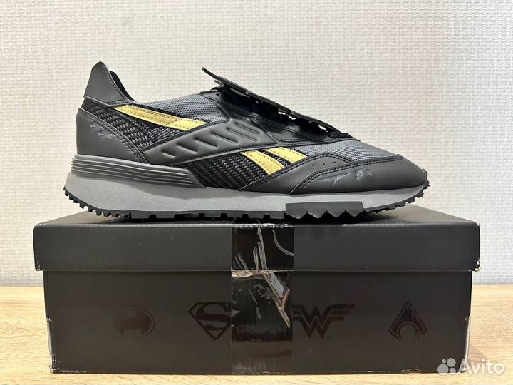 Кроссовки Reebok x DC Comics LX2200 Batman HQ4584
