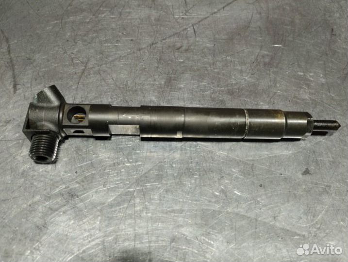 Форсунка Mercedes C-Class W204 OM651 2.2 CDI 2012