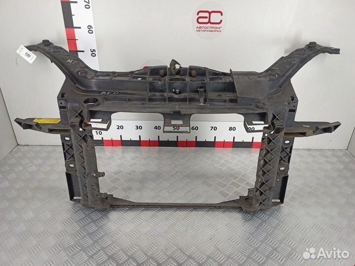 Панель передняя (телевизор) для Ford Fiesta 5