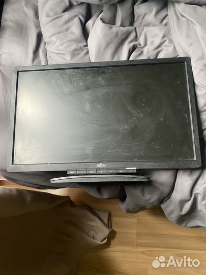 Мониторы philips и fujitsu