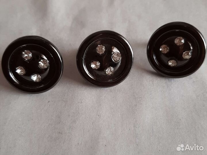 Швейная фурнитура,пуговицы,ц за шт