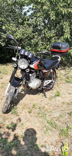 Сузуки EN 125