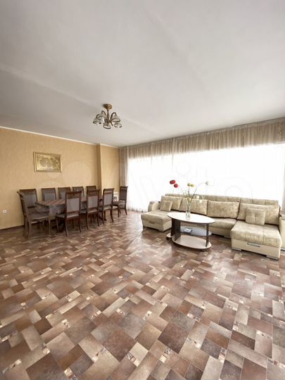 3-к. квартира, 109,9 м², 3/5 эт.