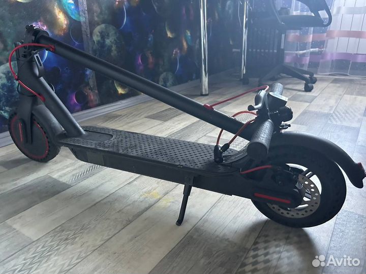Электросамокат xiaomi m365 pro