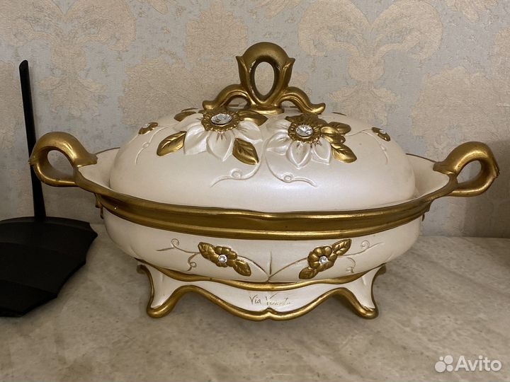 Итальянская бонбоньерка из керамики