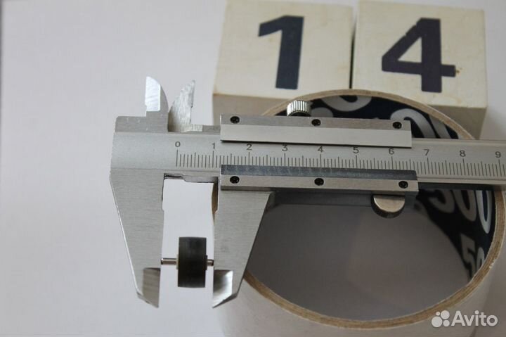 Ось D2мм ролика 14-12-10 мм кассетного магнитофона