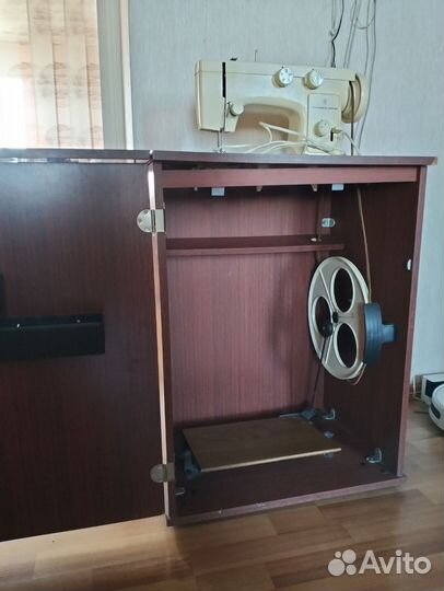 Швейная машинка