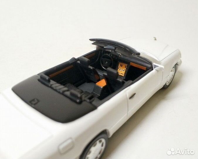 Mercedes-Benz E320 кабриолет 1/43 Herpa Б.2484