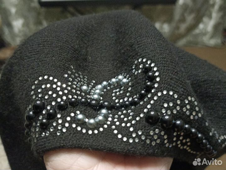 Берет черный женский