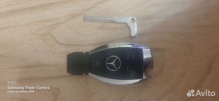 Ключ mercedes рыбка
