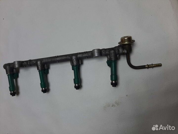 Форсунка топливная Toyota 2azfe