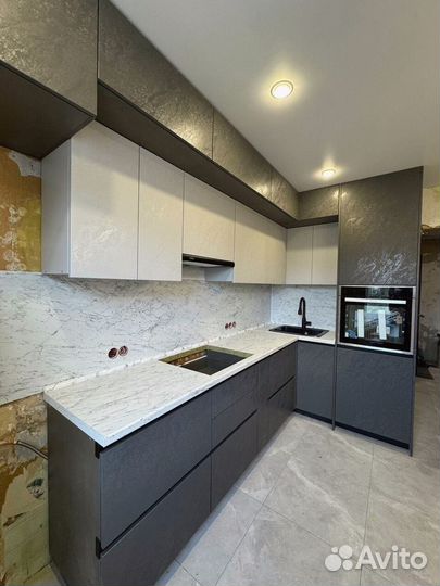 Кухня угловая под заказ новая