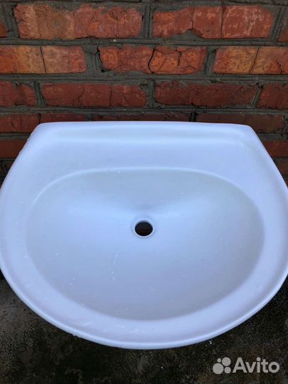 Раковина на пьедестале бу в идеале